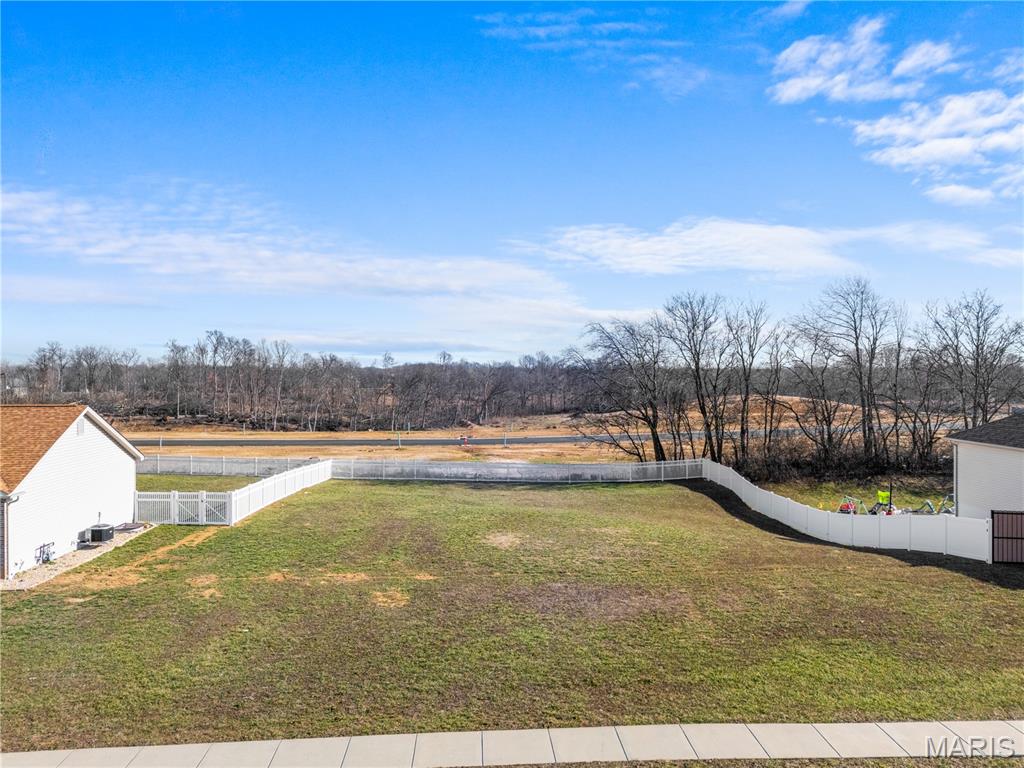 1131 Castle Green Drive, Waterloo, IL, 62298