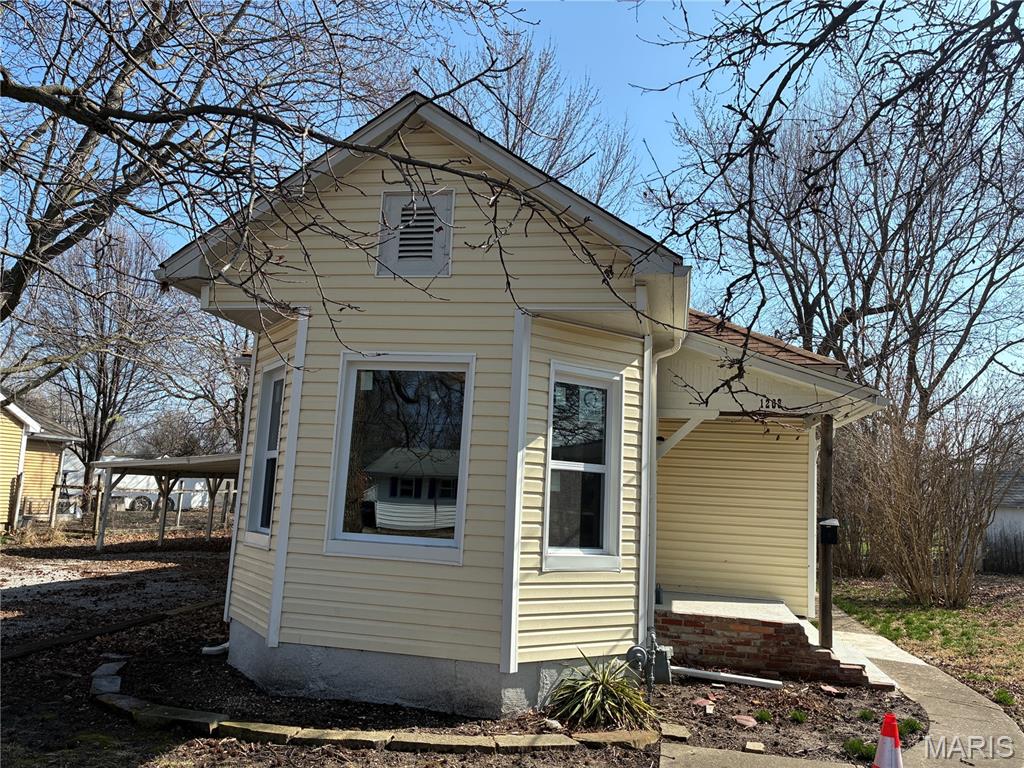 1208 N Madison Street, Litchfield, IL, 62056