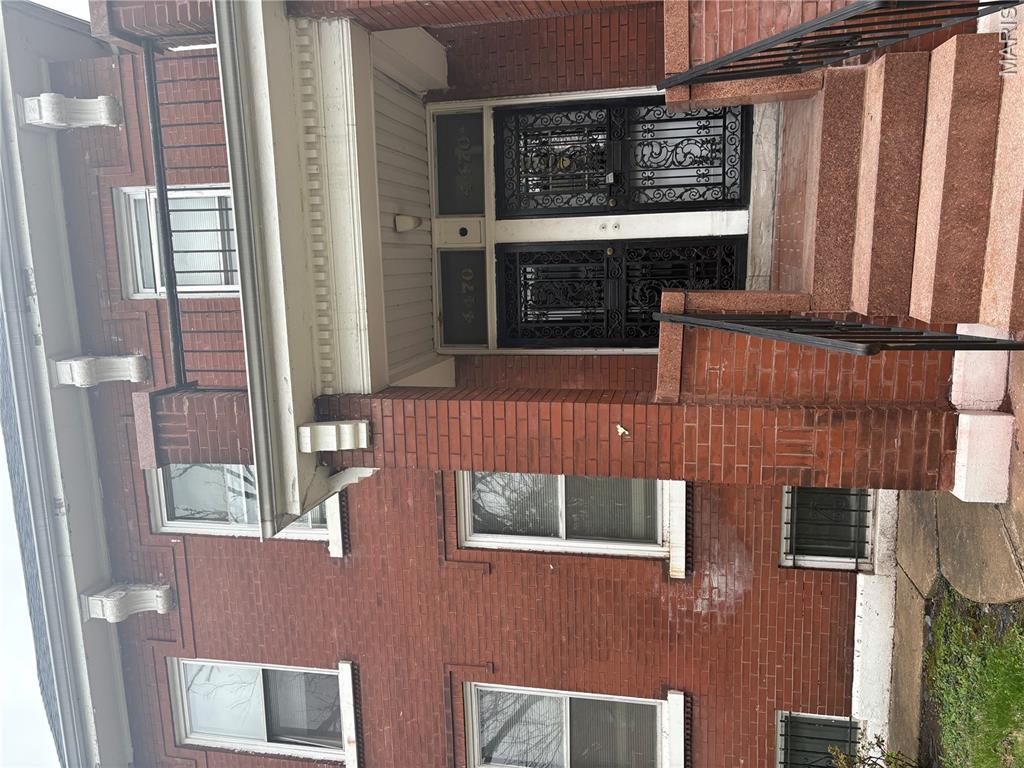 4470 Clarence Avenue, St Louis City, MO, 63115