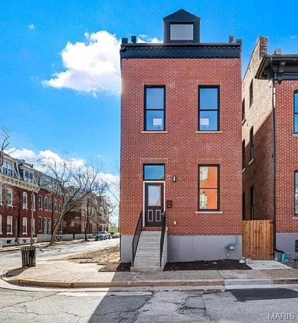 1000 Barton Street, St Louis City, MO, 63104 - 3 bed, 4 bath home for sale in St Louis, MO