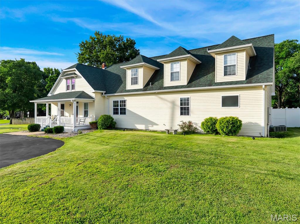 104 W North Street, Eureka, MO, 63025 - 5 bed, 5 bath home for sale in Eureka, MO