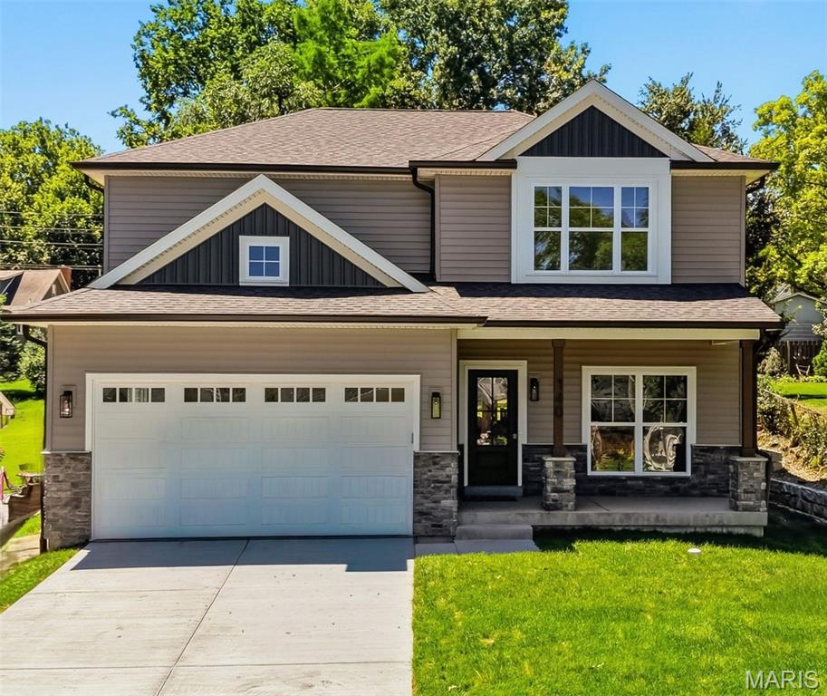 140 W Sarah Avenue, Kirkwood, MO, 63122 - 5 bed, 4 bath home for sale in Kirkwood, MO