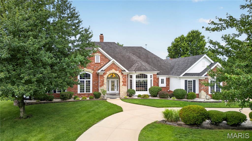 2325 Sterling Pointe Drive, Clarkson Valley, MO, 63005 - 5 bed, 6 bath home for sale in Chesterfield, MO