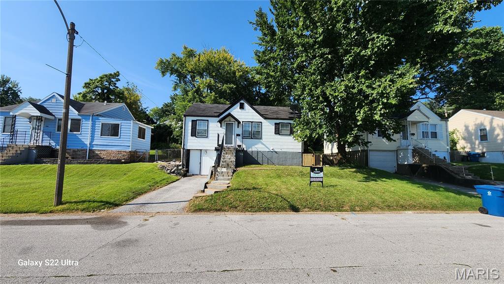 7164 Manette Drive, Flordell Hills, MO, 63136