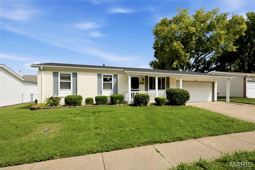 12011 Bobbett Drive, Maryland Heights, MO, 63043 - 3 bed, 2 bath home for sale in Maryland Heights, MO