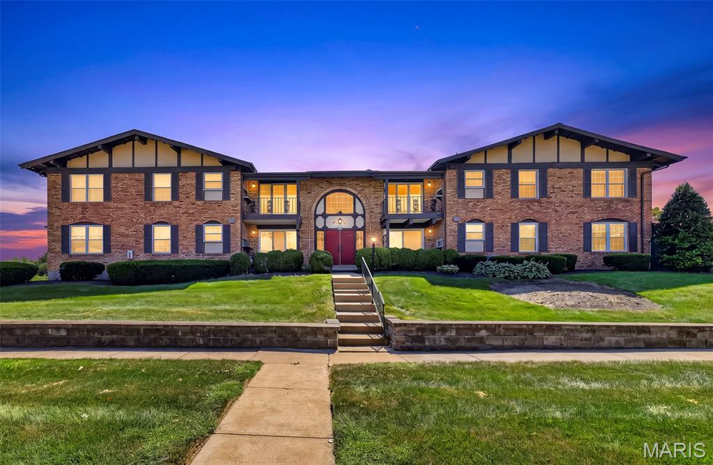 11999 Villa Dorado