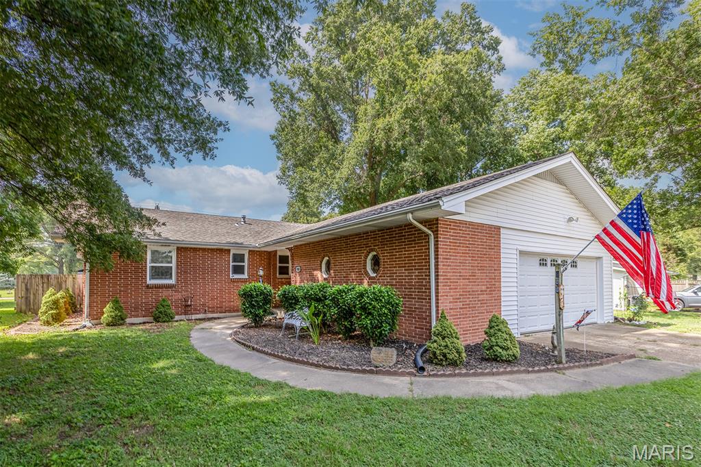 900 Hawthorn