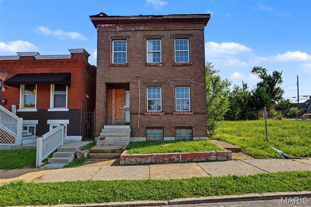 4611 Natural Bridge Avenue, St Louis City, MO, 63115