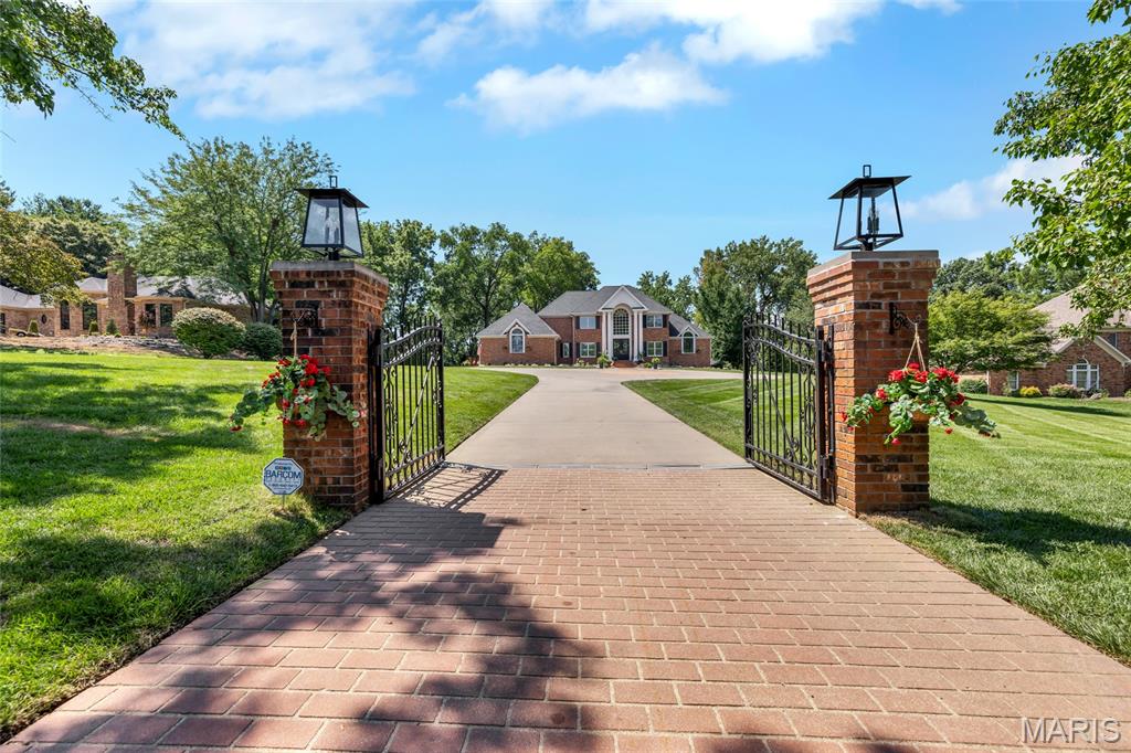 40 Country Club