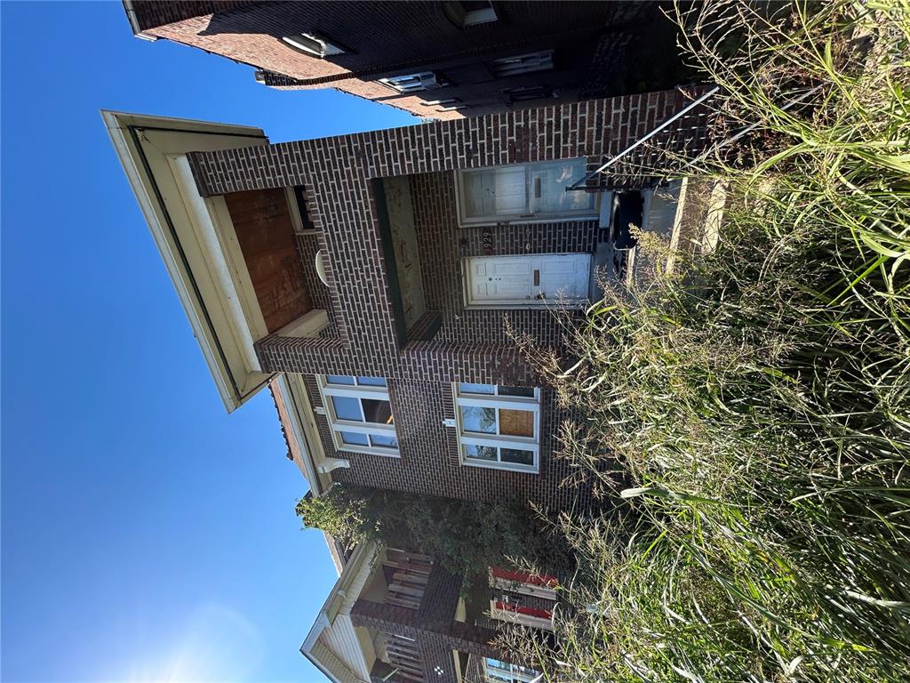 3929 N Taylor Avenue, St Louis City, MO, 63115