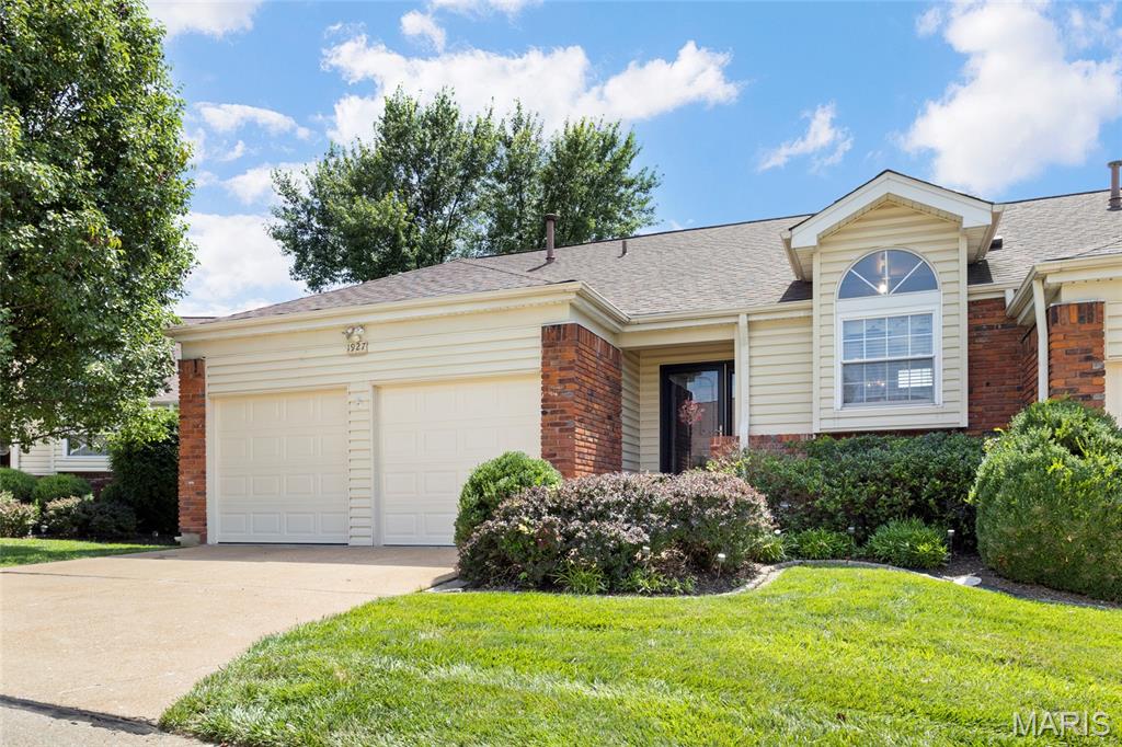 1927 Bennington Common Drive, Unincorporated, MO, 63146 - 3 bed, 3 bath home for sale in St Louis, MO