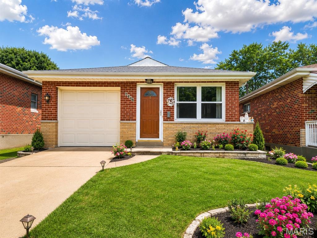 7448 Morganford Road, St Louis City, MO, 63116