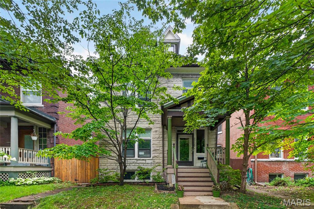 3720 Humphrey