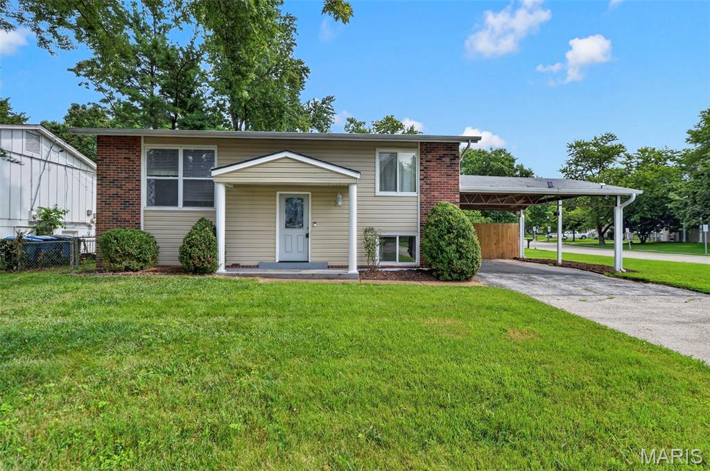 12005 Glenpark