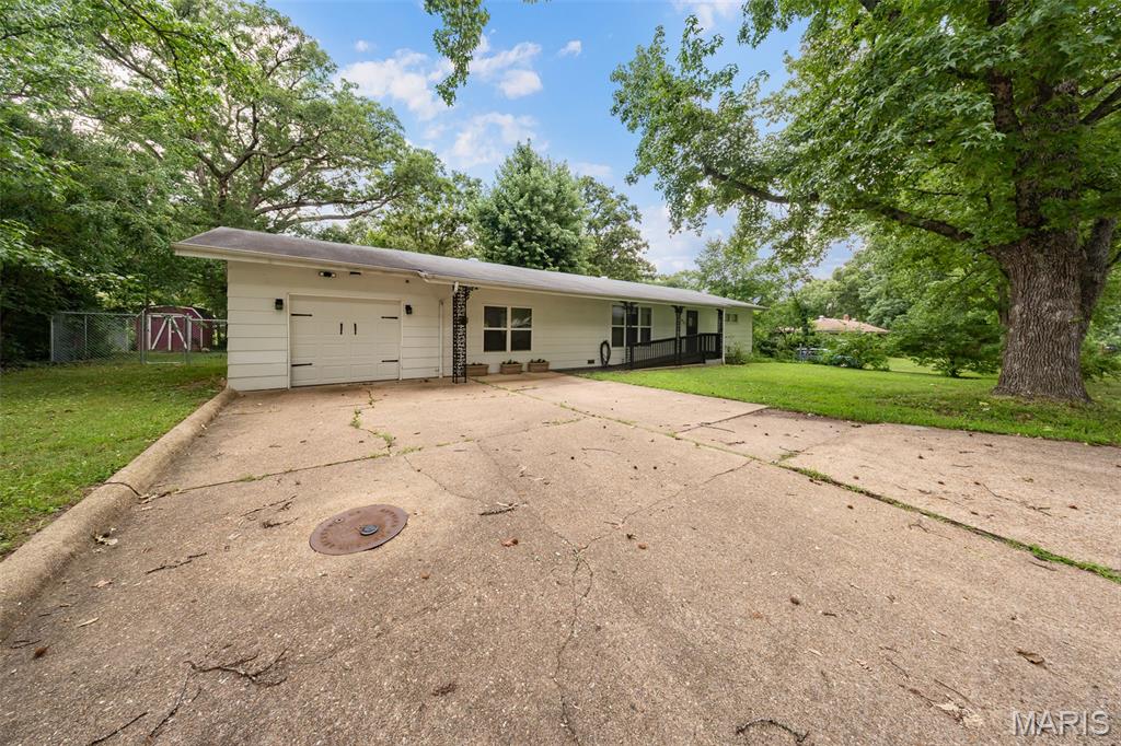 435 Forest Lane, St James, MO, 65559