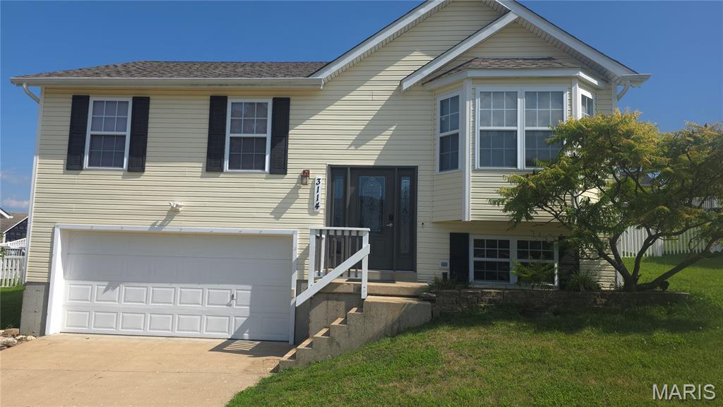 3114 Valley Oaks Drive, Unincorporated, MO, 63052 - 3 bed, 2 bath home for sale in Imperial, MO