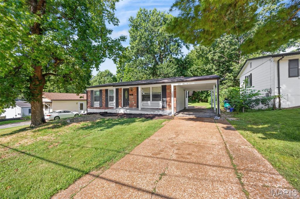 609 N Elm Avenue, Webster Groves, MO, 63119