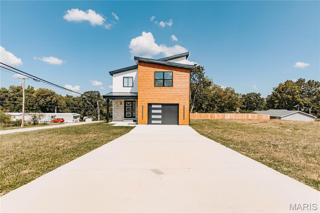 501 Pine