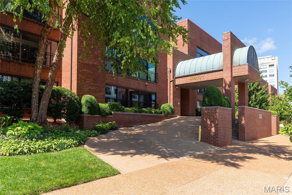 4540 Laclede