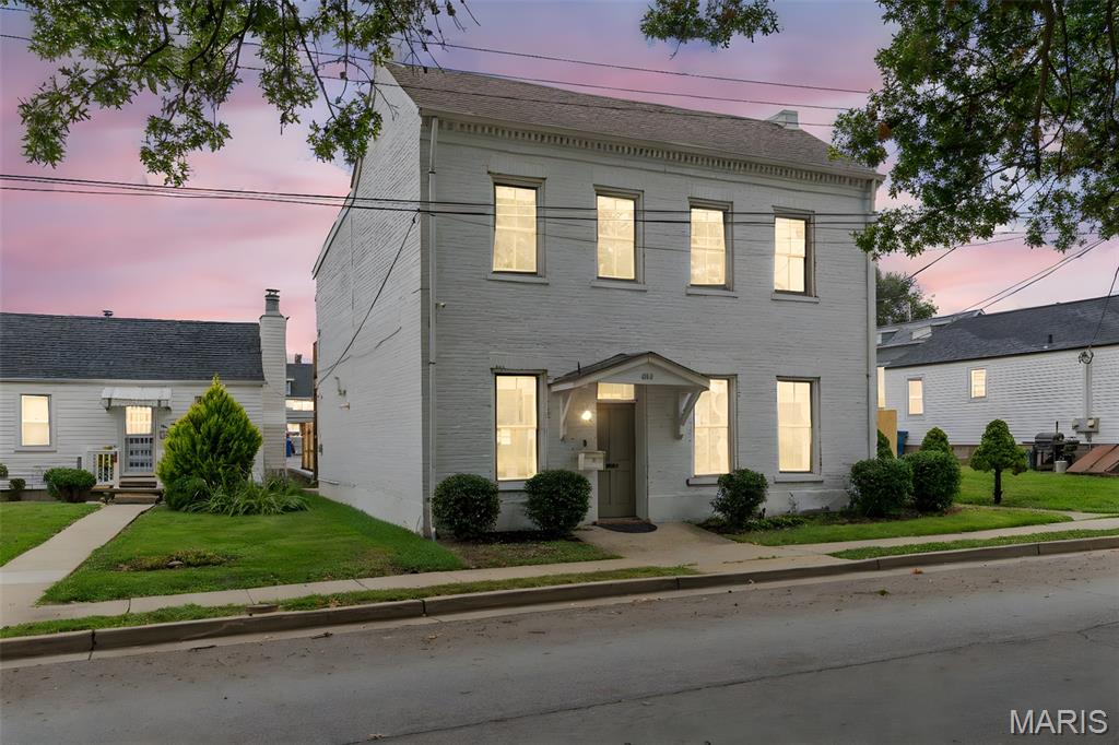 620 Benton