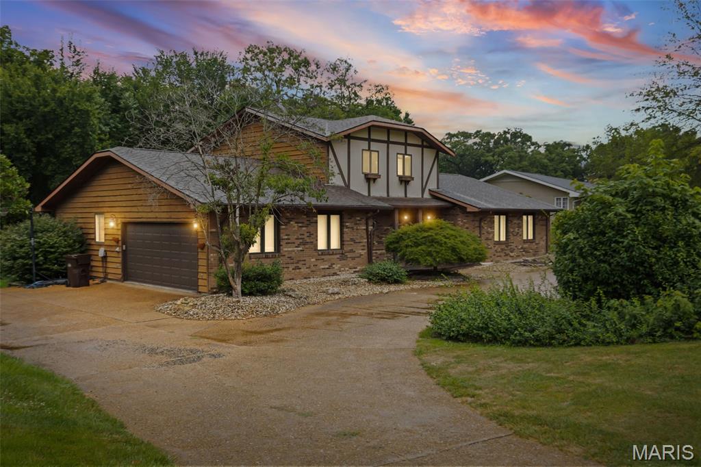 37 Oakwood