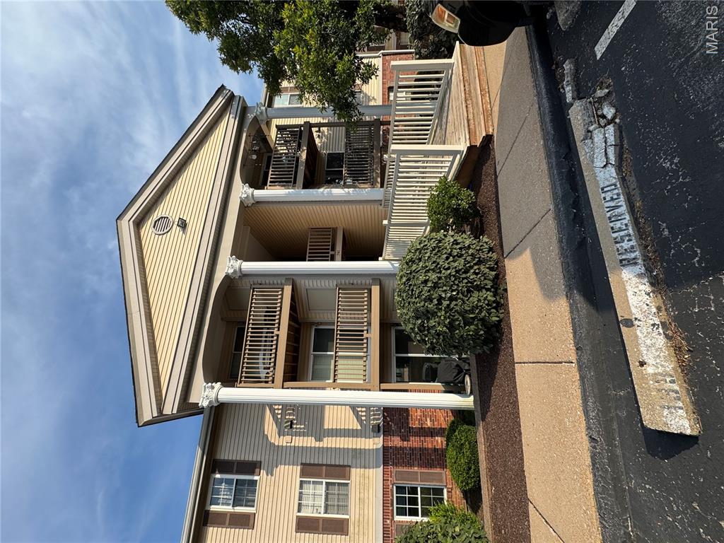 741 Ridgeside