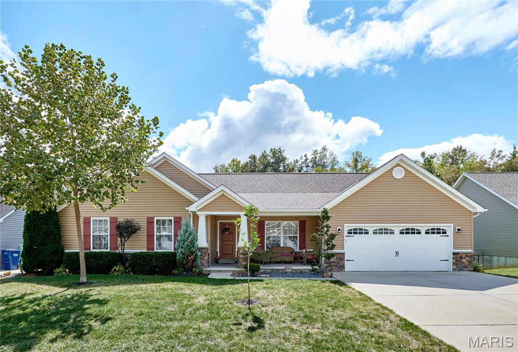 548 Long Train Drive, Troy, MO, 63379 - 3 bed, 2 bath home for sale in Troy, MO