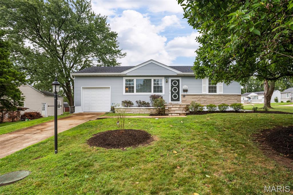 7660 General Sheridan Lane, Unincorporated, MO, 63123 - 2 bed, 2 bath home for sale in Affton, MO