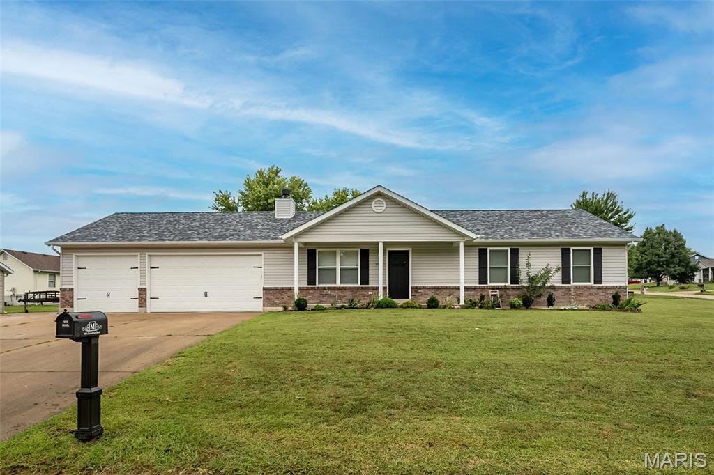 301 Excalibur Boulevard, Troy, MO, 63379
