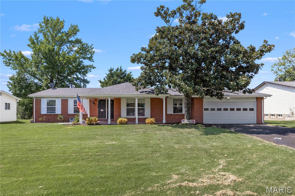 1445 Orchard Lakes