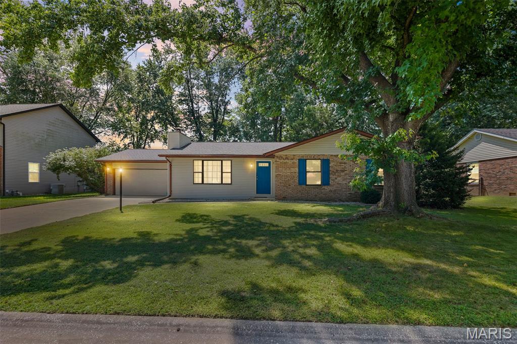 121 Turnbridge Drive, Swansea, IL, 62226 - 3 bed, 2 bath home for sale in Swansea, MO