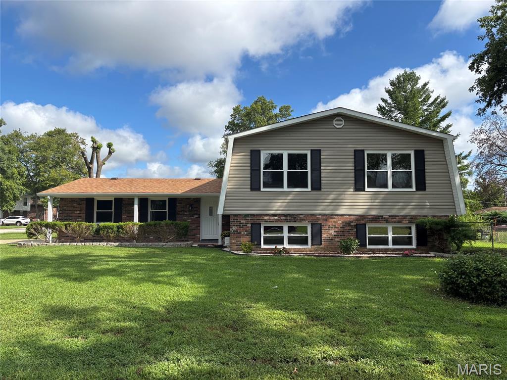 209 Orleans Drive, Fairview Heights, IL, 62208