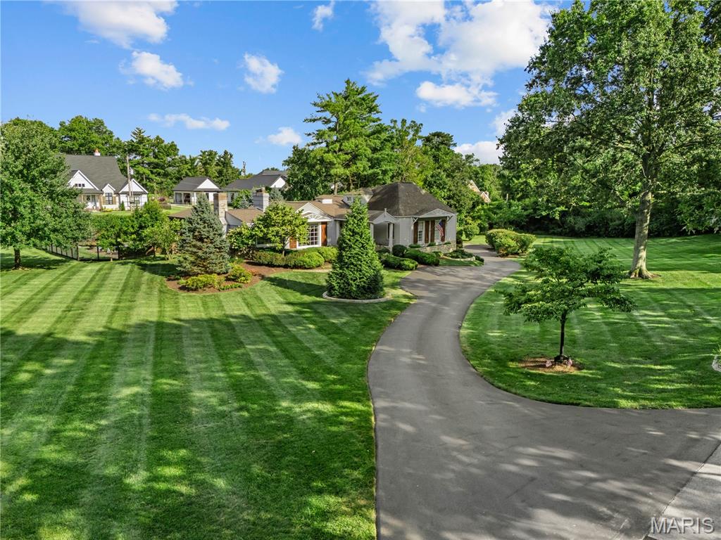 21 Country Life Acres, Country Life Acres, MO, 63131