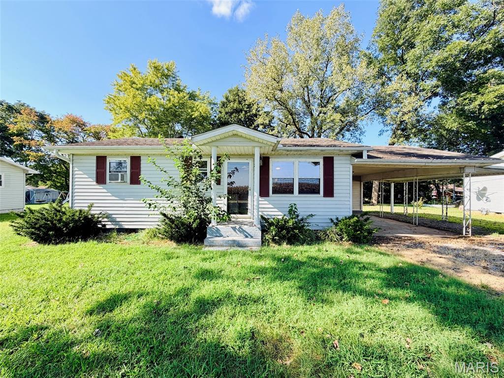 705 W Sand Road, Advance, MO, 63730