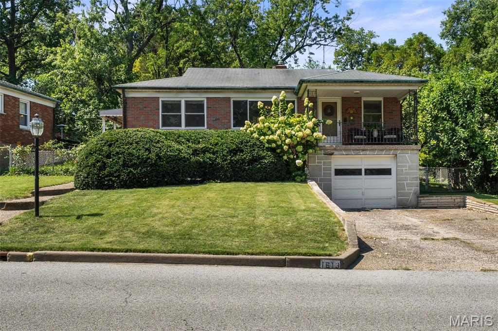 1613 Salem Hills