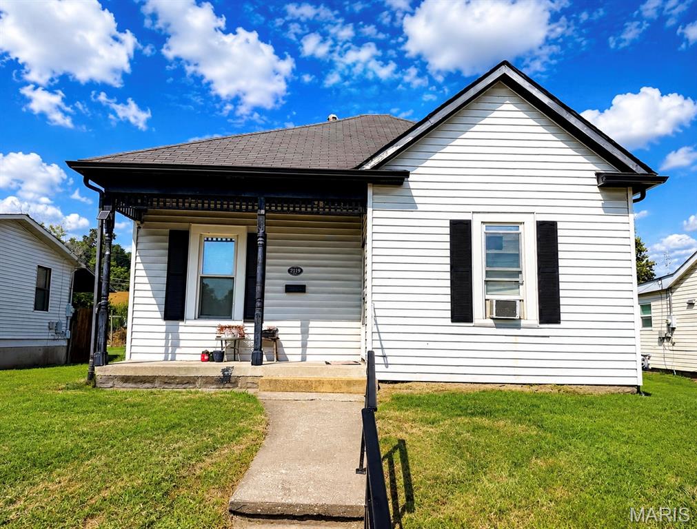 2119 N 4th Street, St Charles, MO, 63301