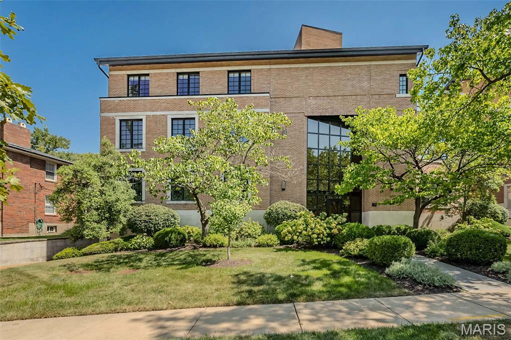 31 Brighton Way, 2B, Clayton, MO, 63105