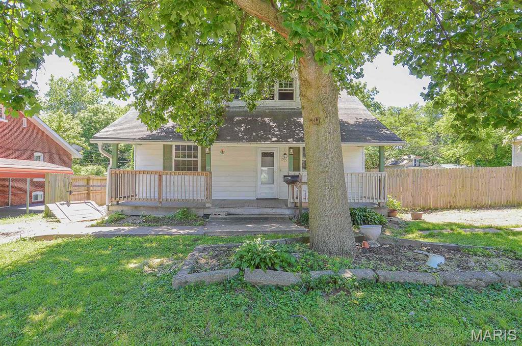 206 Gilbert