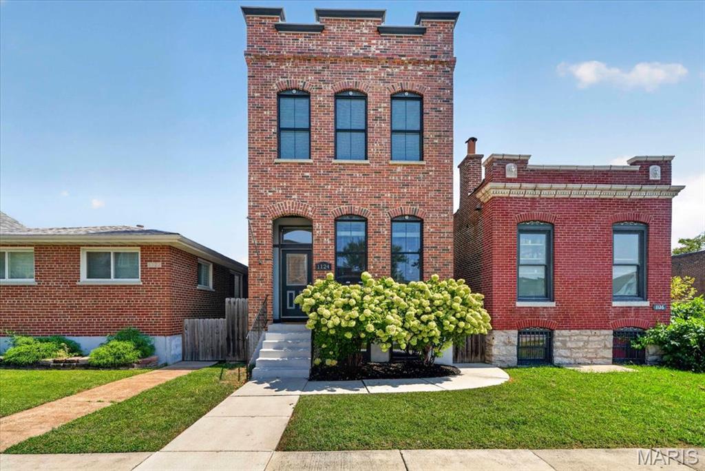 1124 Kentucky