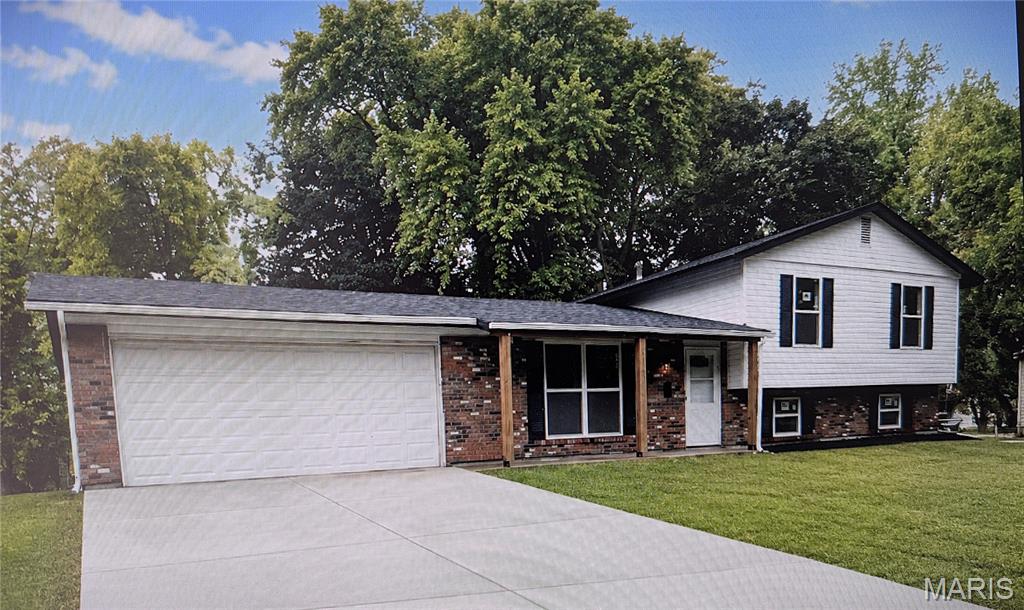 18 Craigwood Drive, St Peters, MO, 63376