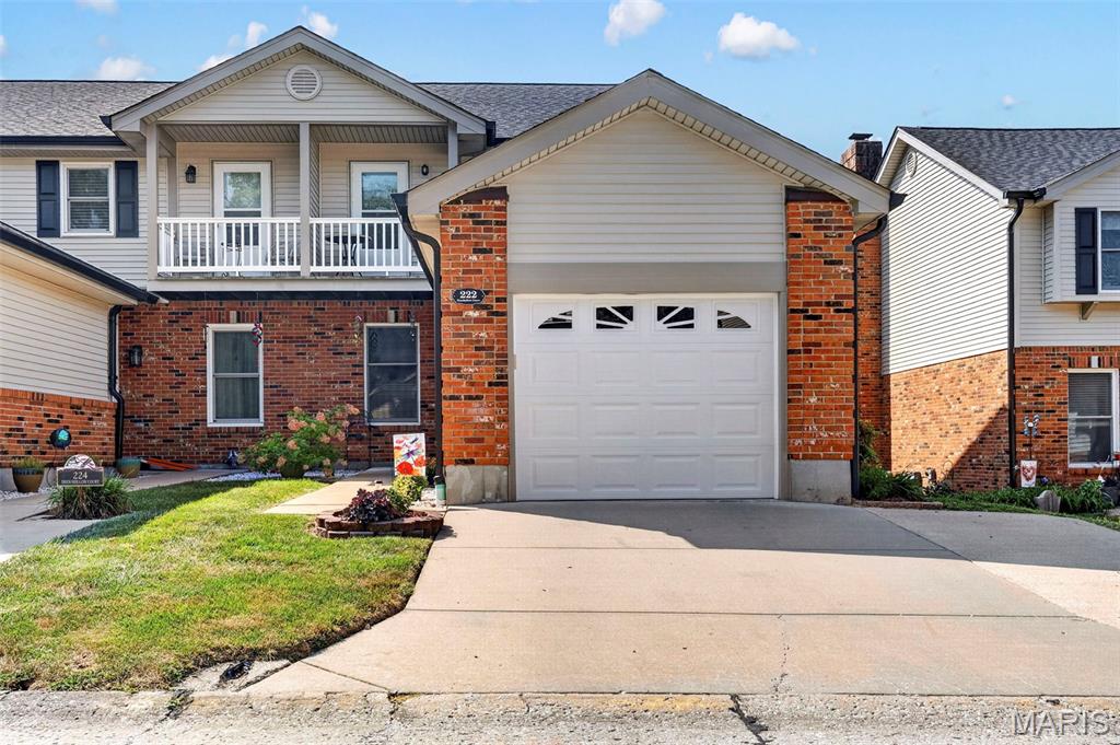 222 Deer Hollow