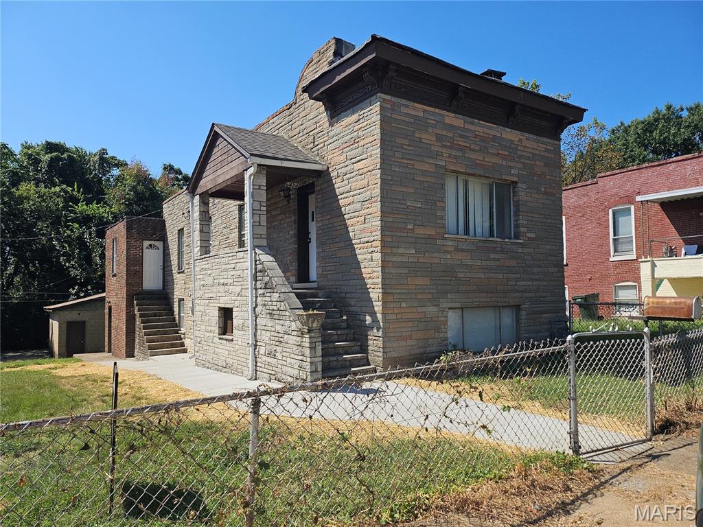 6424 Brockschmidt Place, St Louis City, MO, 63139 - 2 bed, 2 bath home for sale in St Louis, MO