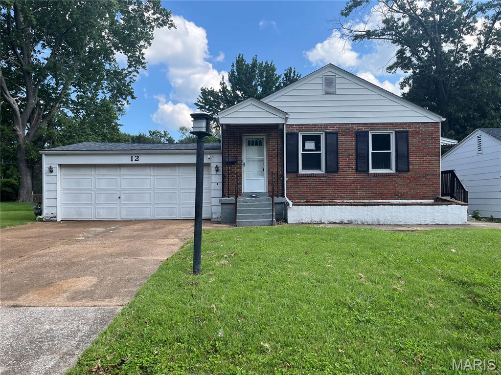 12 Saint Martha Court, Florissant, MO, 63031