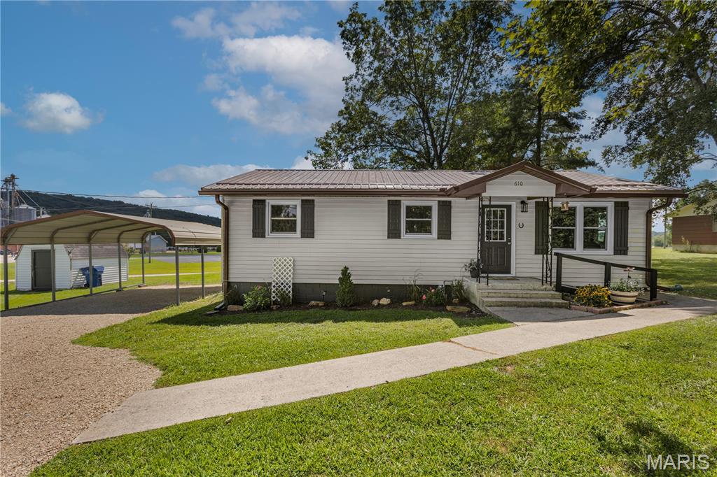 610 Broadway Street, Marble Hill, MO, 63764 - 3 bed, 1 bath home for sale in Marble Hill, MO