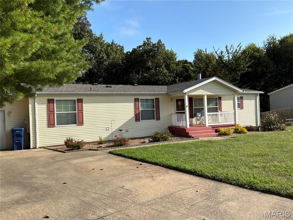 218 S Warren Drive, Winfield, MO, 63389 - 3 bed, 3 bath home for sale in Winfield, MO
