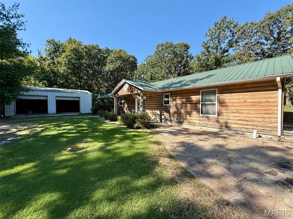 8575 N Service Road, Bourbon, MO, 65441