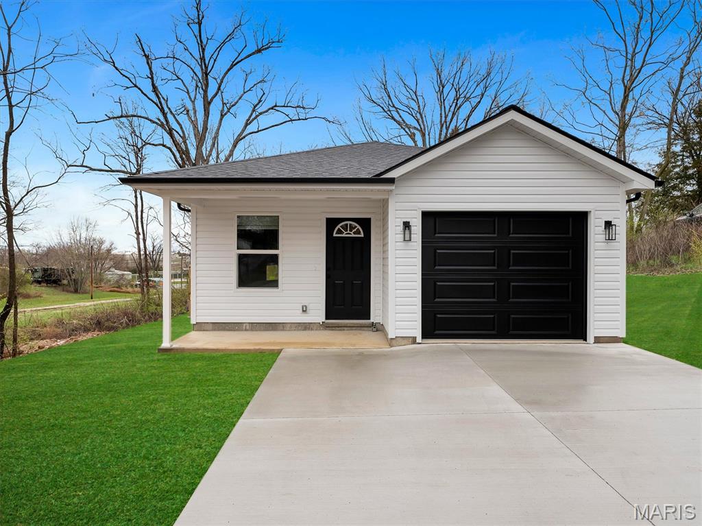 4 Hibbard St, St Clair, MO, 63077