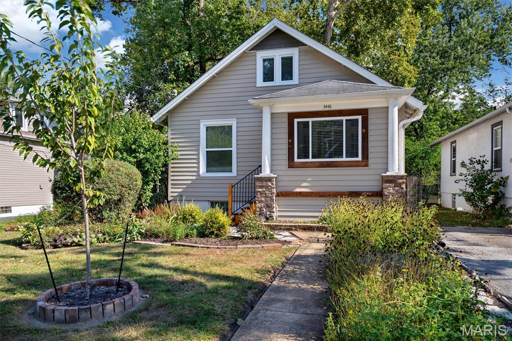 3448 Commonwealth