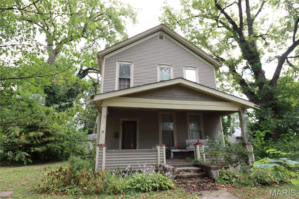 418 S 4th Street, Greenville, IL, 62246
