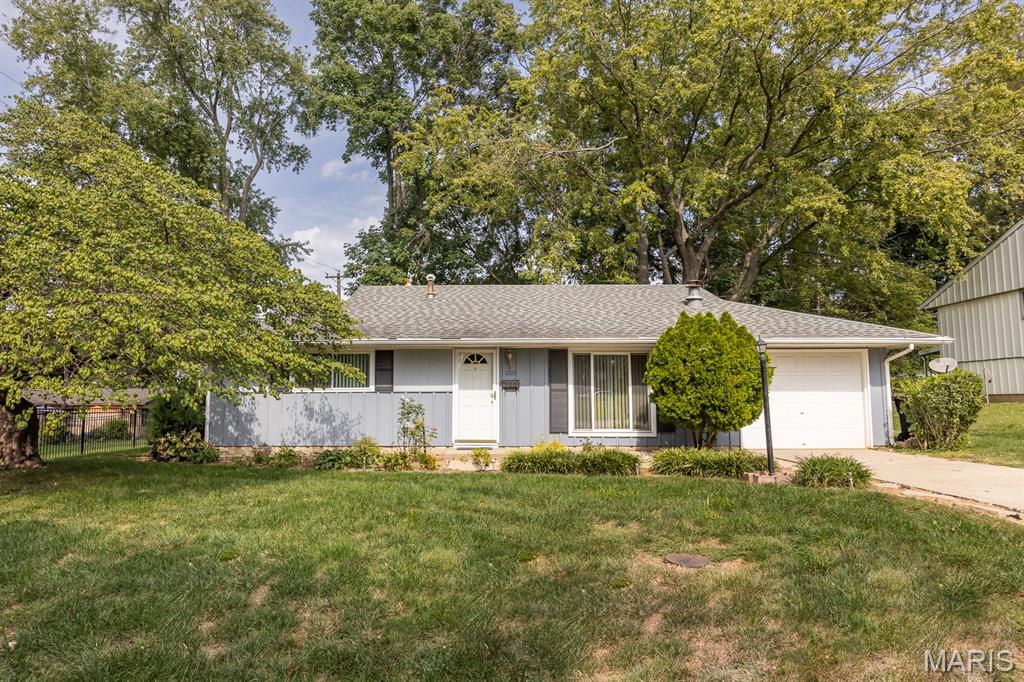 1205 Salem
